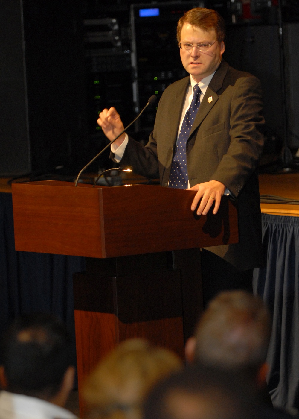 Retired Army Lt. Col. Recounts 9/11 Survival, Inspires Others