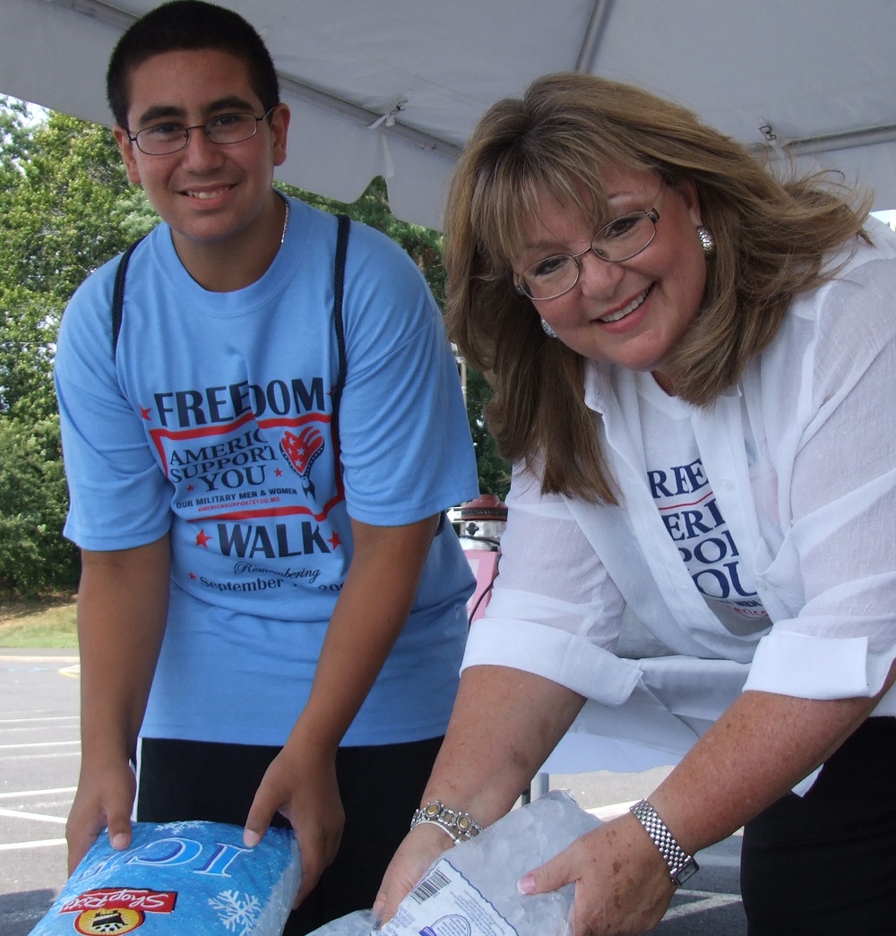 Volunteers Distribute Supplies at Freedom Walk in New Jersey