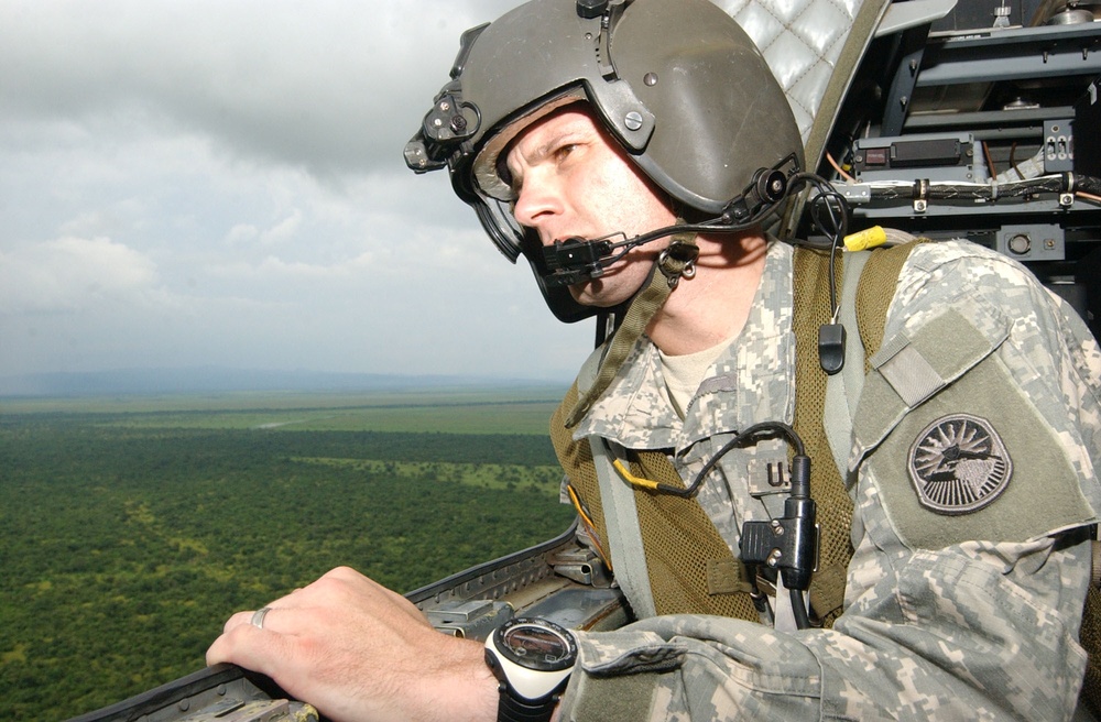 Army Commander Surveys Hurricane Felix Damage in Nicaragua