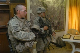 U.S. Soldiers Honor Fallen Iraqi Hero