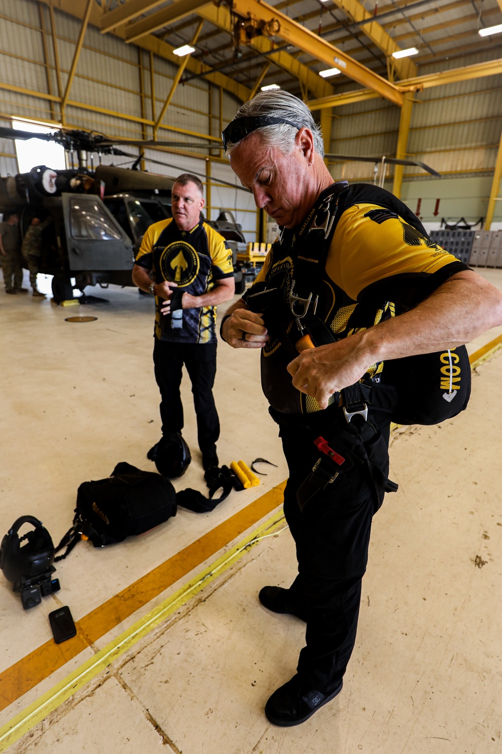 High-Altitude Precision: SOCOM Para-Commandos Conduct HALO Jump Training in Hawaii