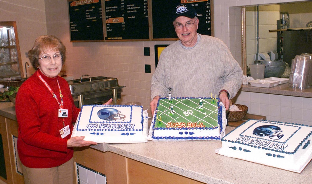 Couple Provides Cakes for Super Bowl Party at Walter Reed