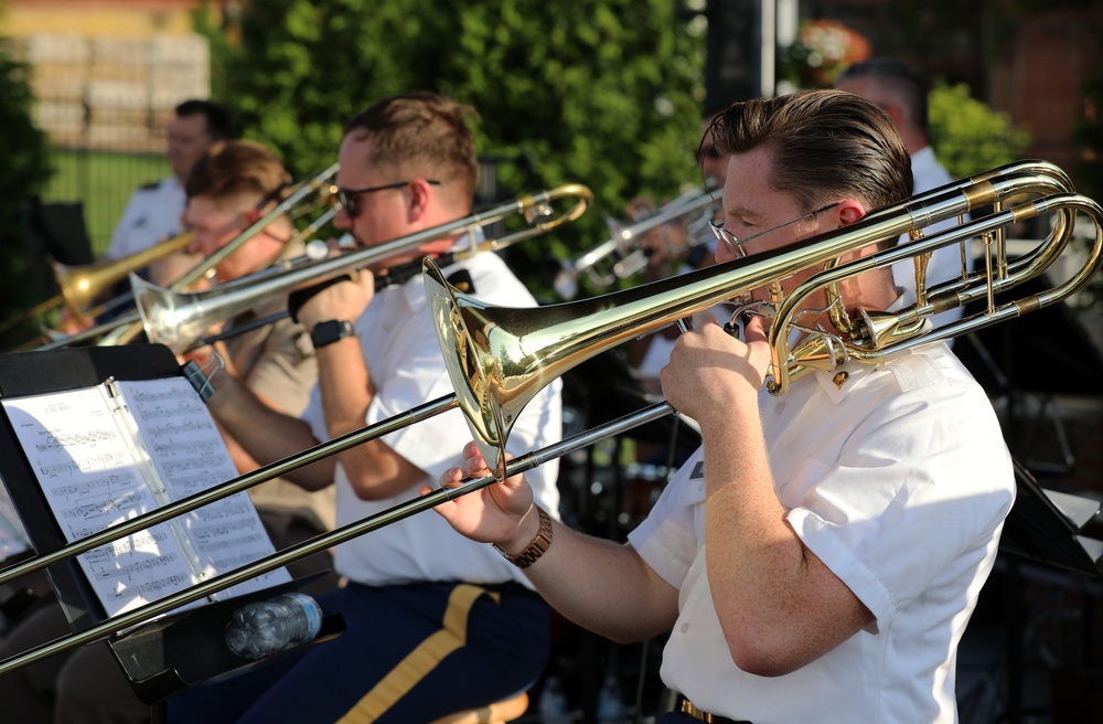 Army Reserve band performs for the Forest City Community