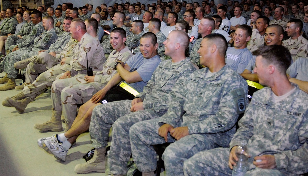 Troops Laugh it Up at USO Comedy Show in Iraq