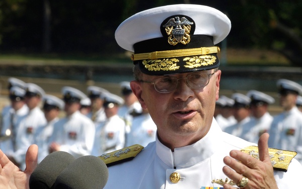 Navy Vice Chairman Giambastiani Retires After 37 Years of Service