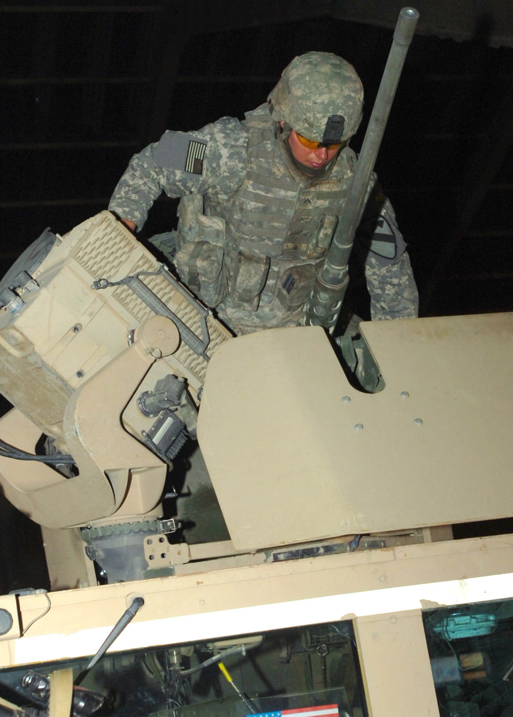 Scout Rushes to Gunner's Turret for Unscheduled Mission in Iraq
