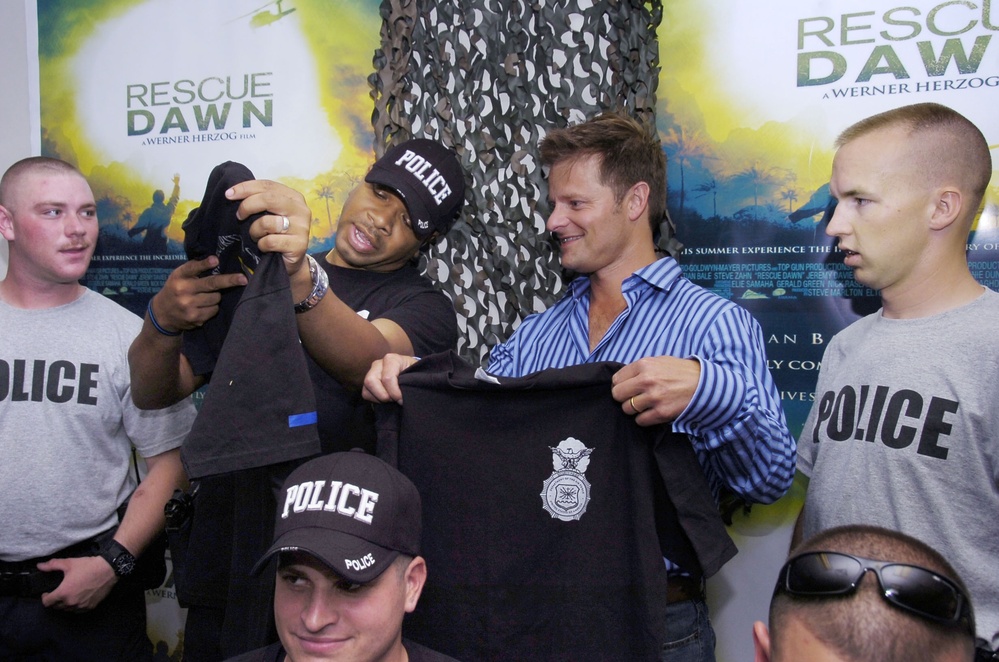 Actor Steve Zahn Visits Andrews Air Force Base for 'Rescue Dawn' Screening