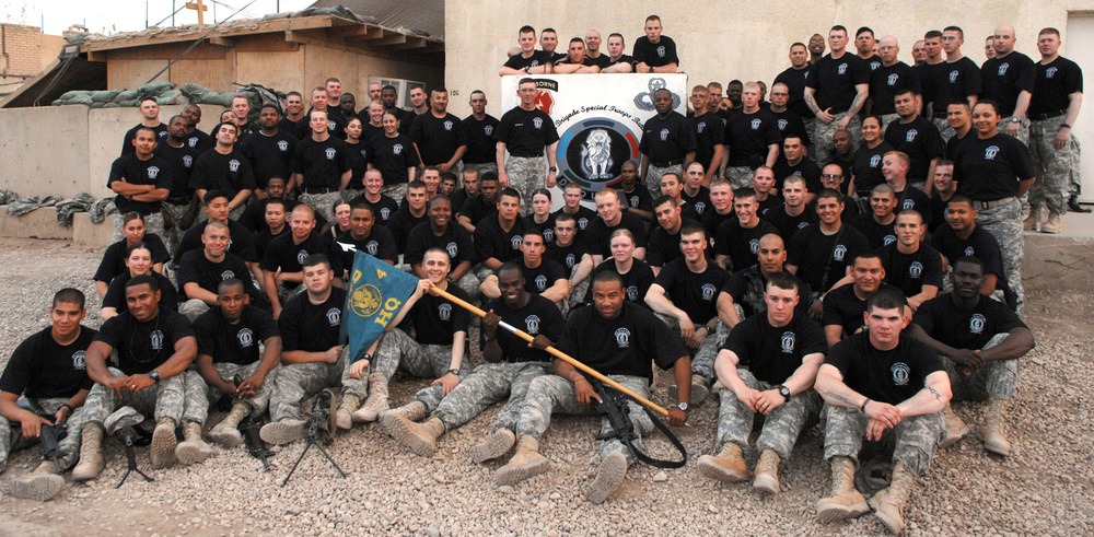 Massachusetts Man's Donation Helps 25th Infantry Division Soldiers Buy T-shirts