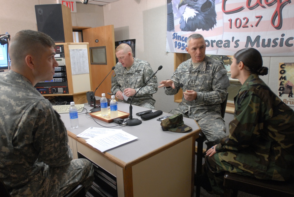 Senior Enlisted Advisor Talks with Servicemember of the Year at AFN Korea