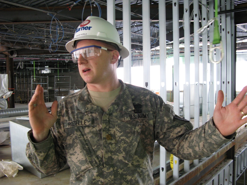 Amputee Army Major Returns to Lead Troops in Iraq