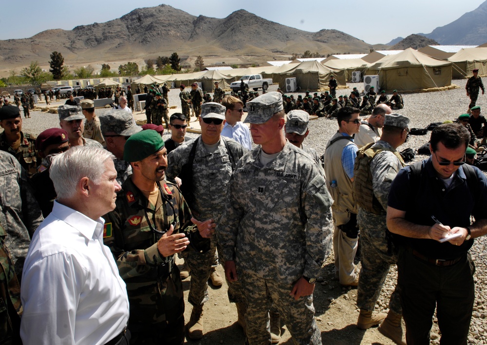 Gates Tours Afghan Army Training Camp in Kabul