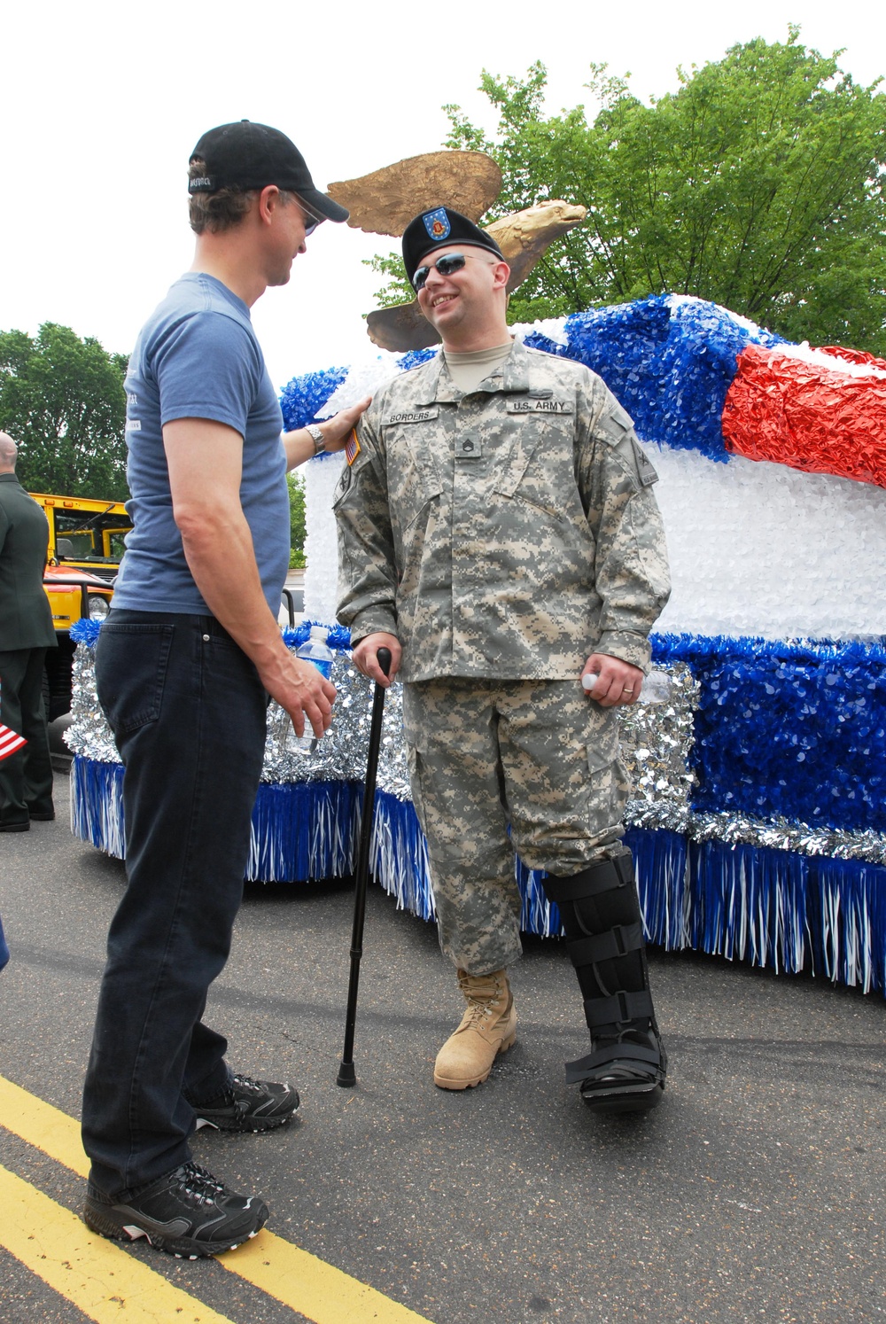 Gary Sinise Honors Troops at National Memorial Day Parade