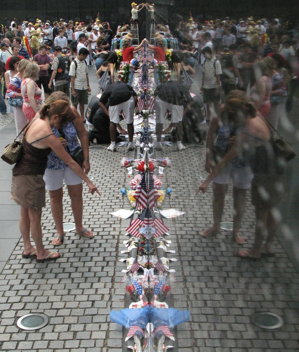 Solemn Tributes Adorn Vietnam Veterans Memorial on Memorial Day