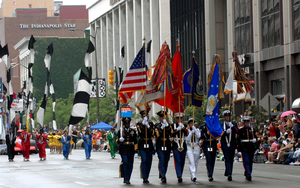 Servicemembers Lead 50th Indy 500 Festival Parade in Indianapolis