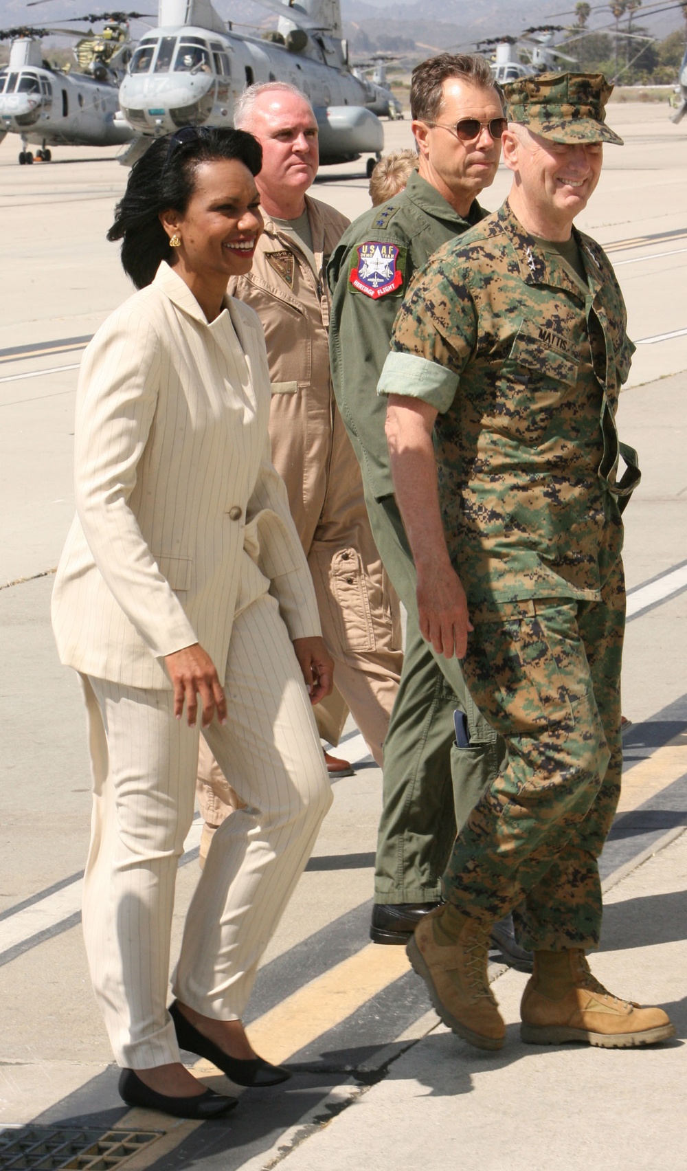 Rice Visits Marine Corps Base Camp Pendleton