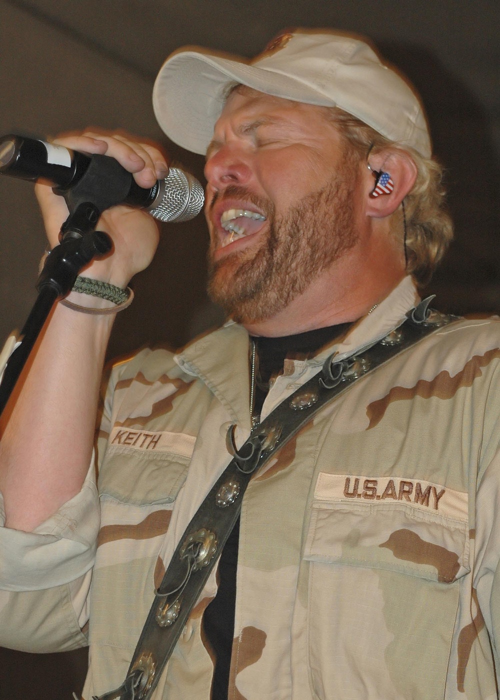 Country Star Toby Keith Performs for Troops in Afghanistan