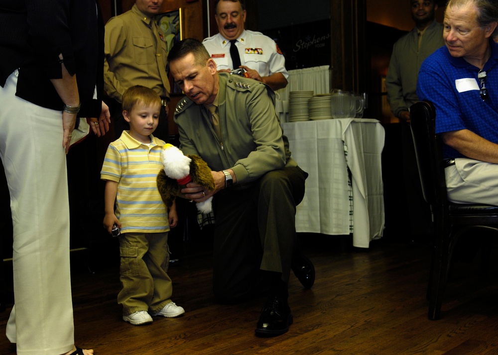 Gold Star Father Attends Luncheon with Joint Chiefs Chairman