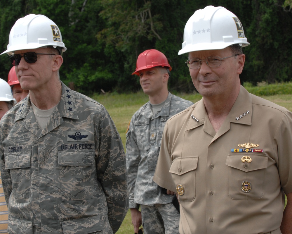 Top Military Leaders Inspect Mine-Resistant Vehicles at Aberdeen Proving Ground