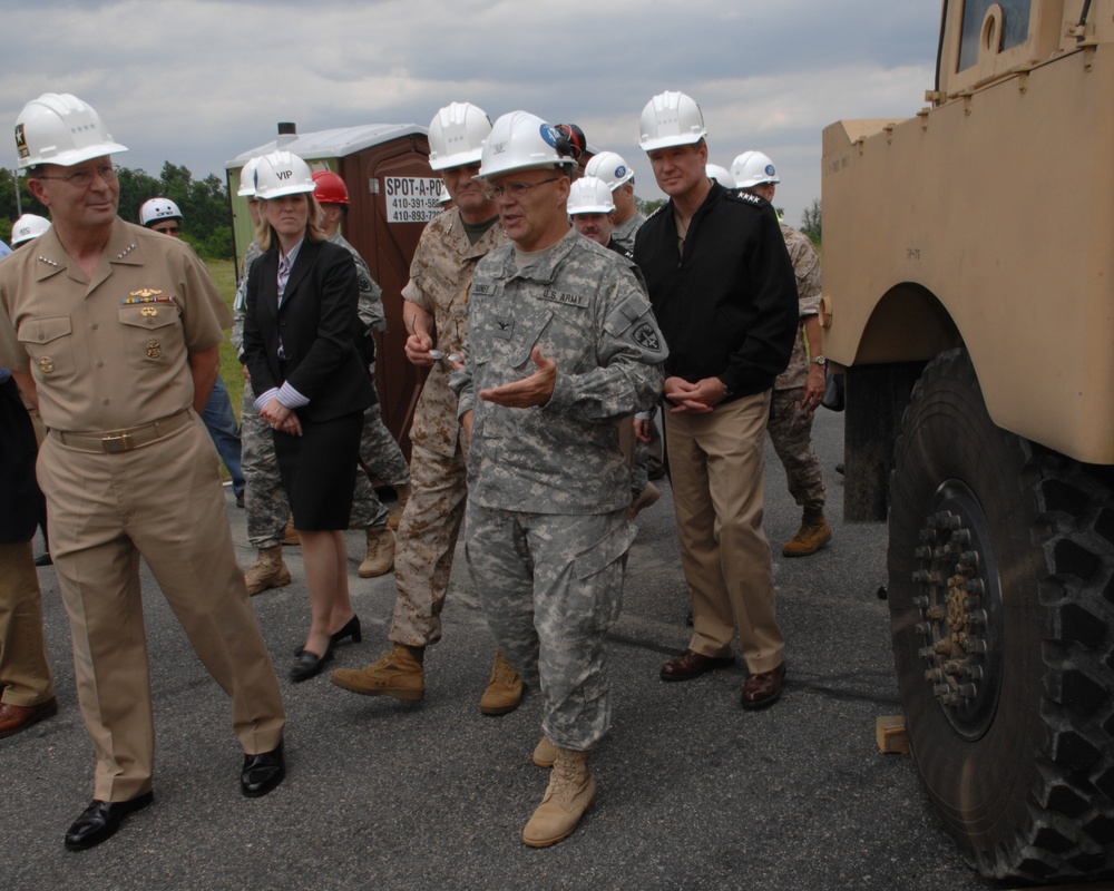 Army Colonel Briefs Joint Chiefs on Mine-Resistant Vehicles