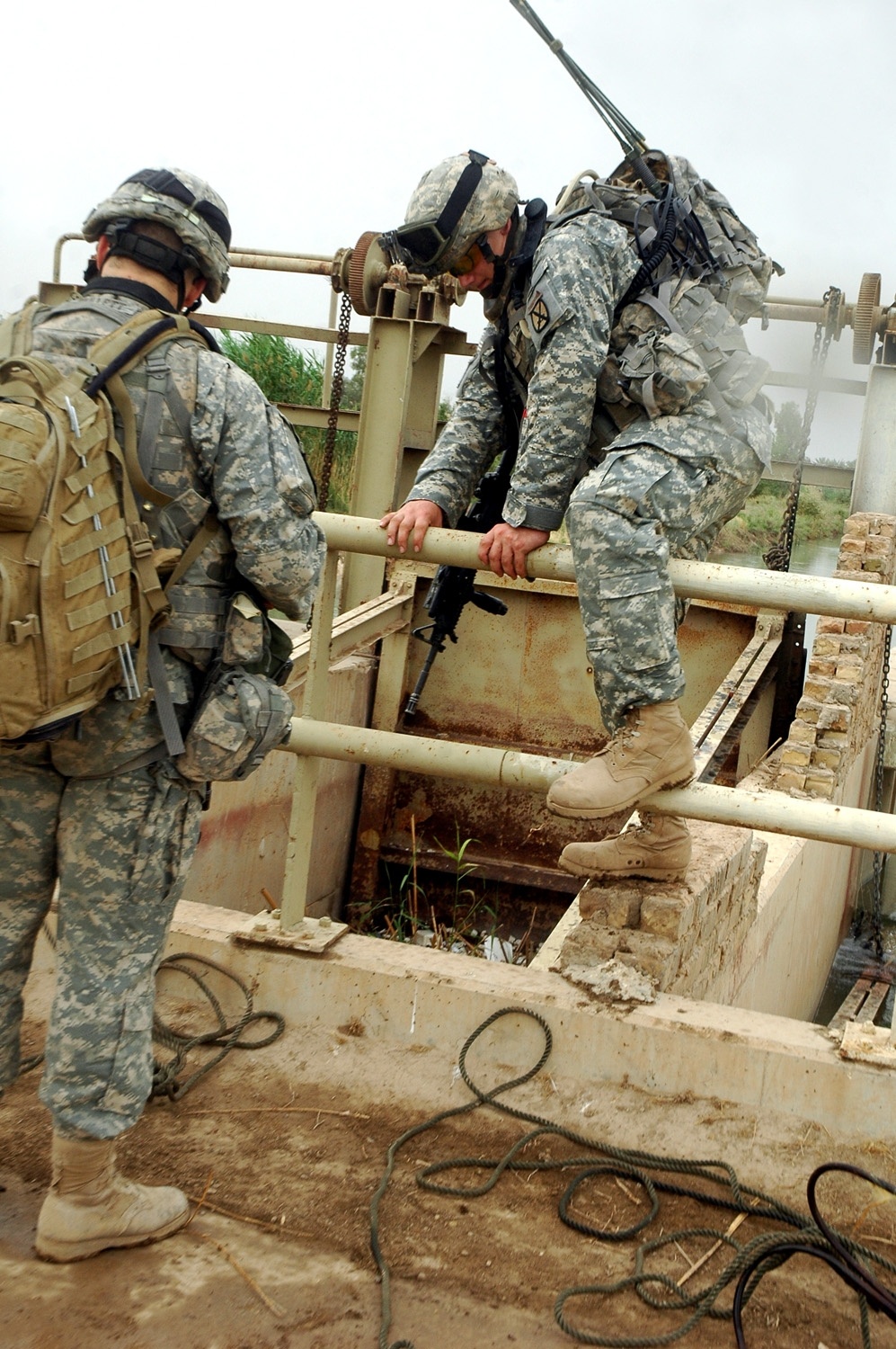 Soldier Searches for Missing Comrades in Iraq