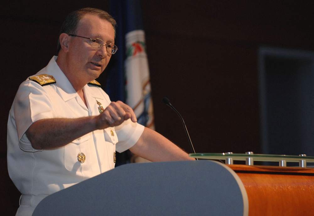 Vice Chairman of Joint Chiefs Addresses Navy League Dinner