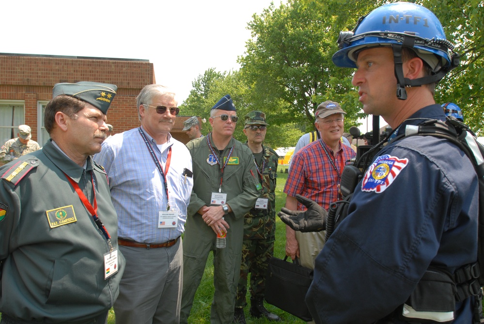 Guard's CERFP Teams Train for High-Rise Rescue