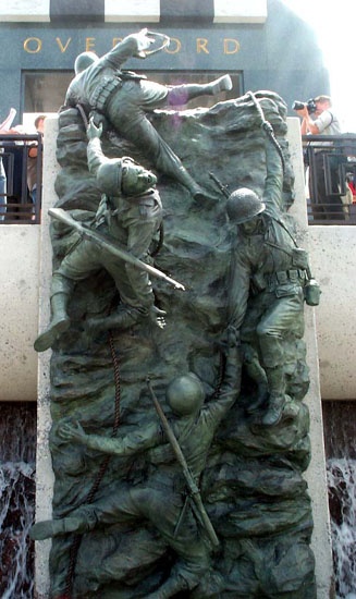 National D-Day Memorial Sculpture Commemorates Normandy Invasion