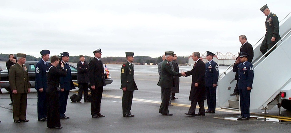 Bush Meets with NATO Commander, Defense Secretary and Joint Chiefs Chairman at Norfolk Naval Air Station