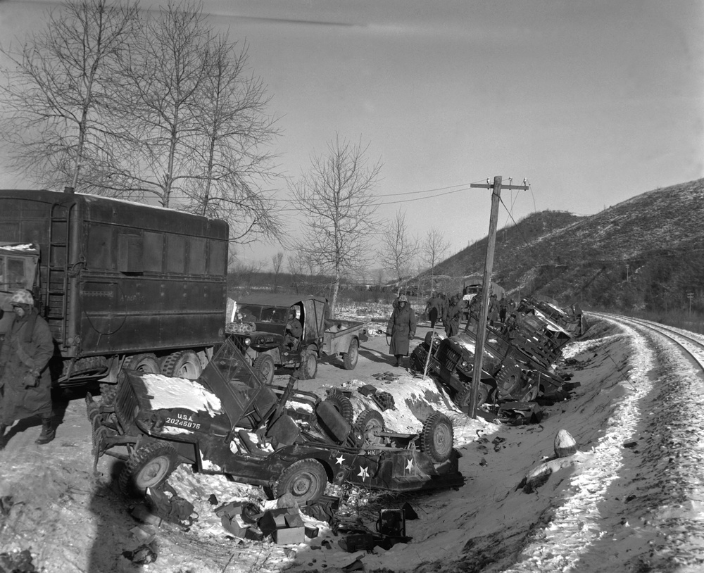 Marines Escape Chosin Reservoir After Brutal Battle