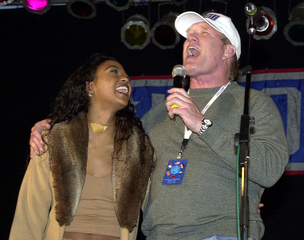 Steelers Legend Bradshaw, MTV's Lewis Entertain Troops at Ramstein Air Base
