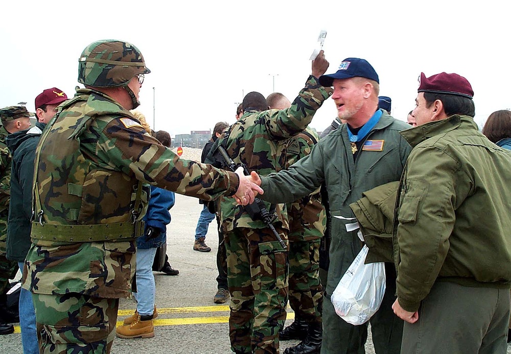 Medal of Honor Recipients Welcomed to Macedonia on USO Tour