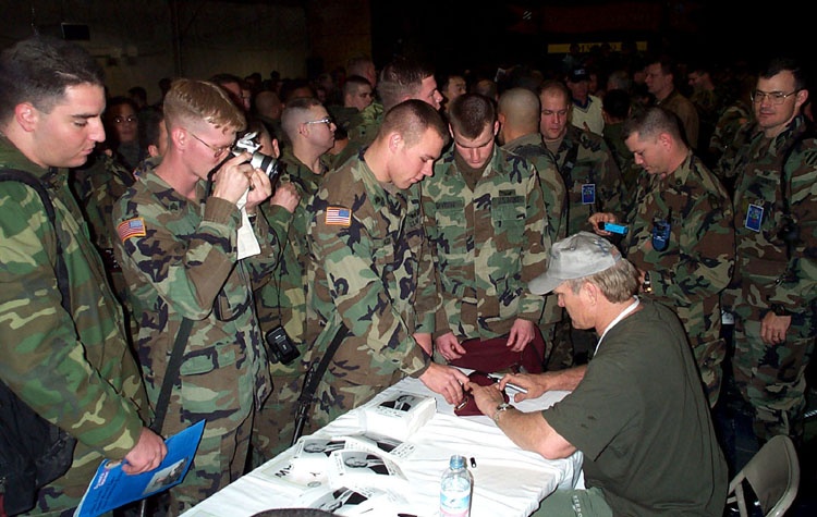 Bradshaw Brings Holiday Cheer to Troops in Bosnia