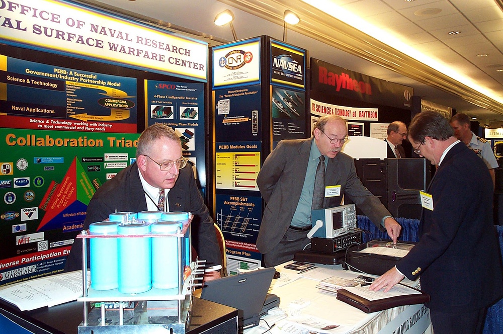 Contractors Showcase Technology at DoD Conference