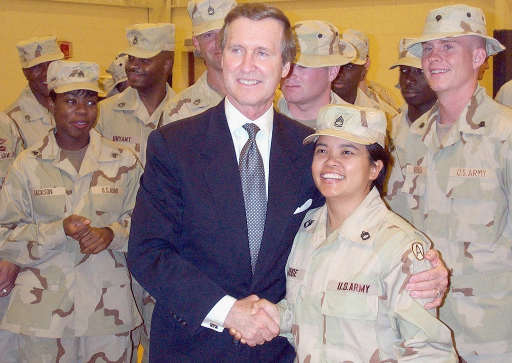 Defense Secretary Meets with Army Finance NCO in Qatar