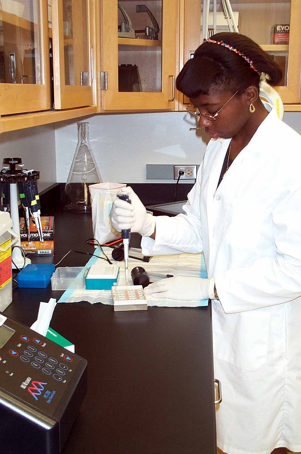 Army Specialist Prepares Tick DNA for Testing
