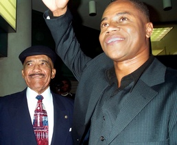 Cuba Gooding Jr. Honors Navy's First African-American Master Diver at 'Men of Honor' Premiere