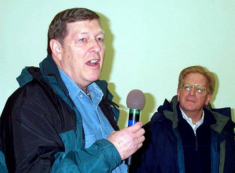 Defense Officials Salute Troops in Bosnia