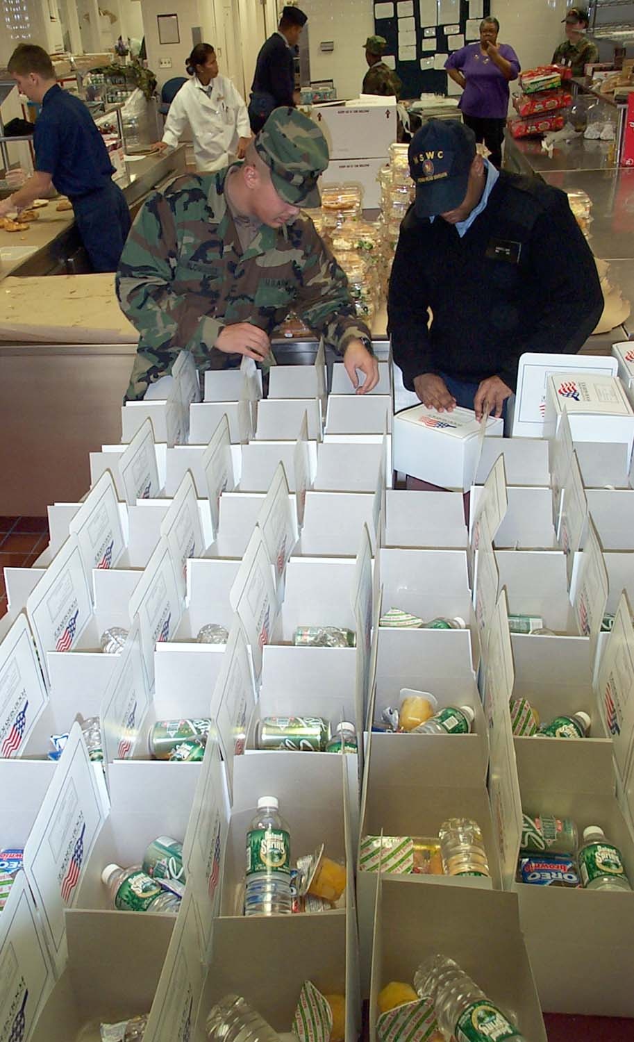 Troops Pack Lunches for Presidential Inauguration