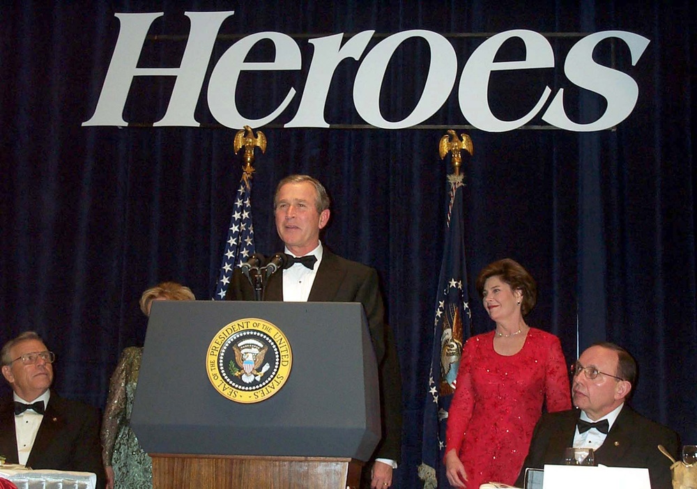 Bush Salutes Veterans at Inaugural Ball
