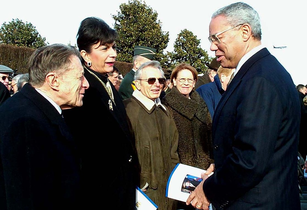 Former Defense Secretaries Attend Pentagon Ceremony