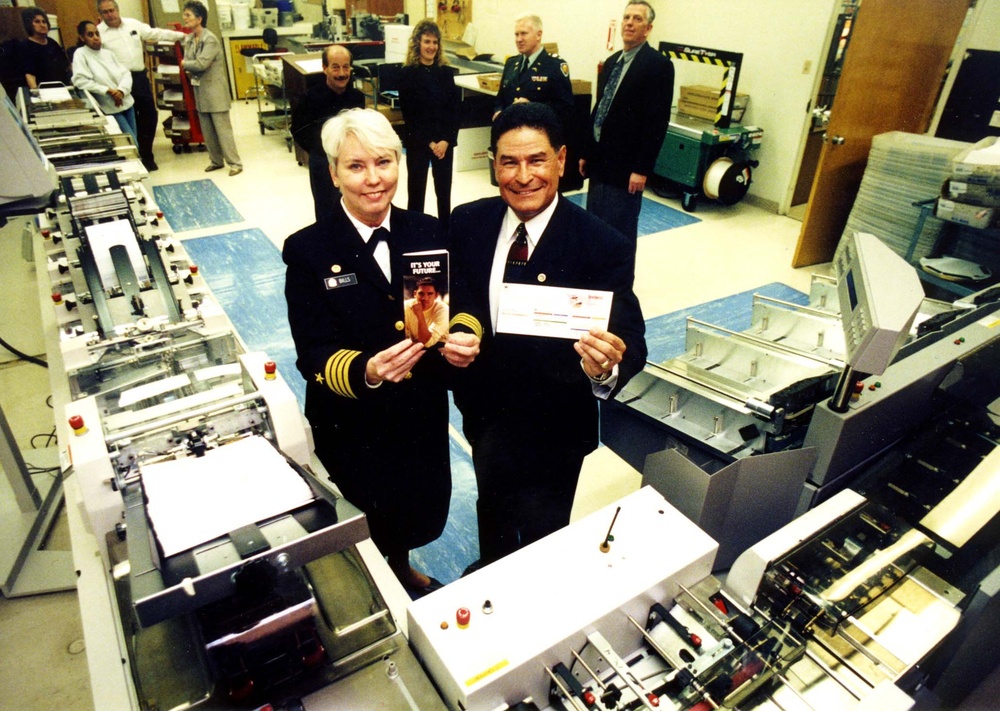 Military Leaders Unveil New Draft Registration Mailing