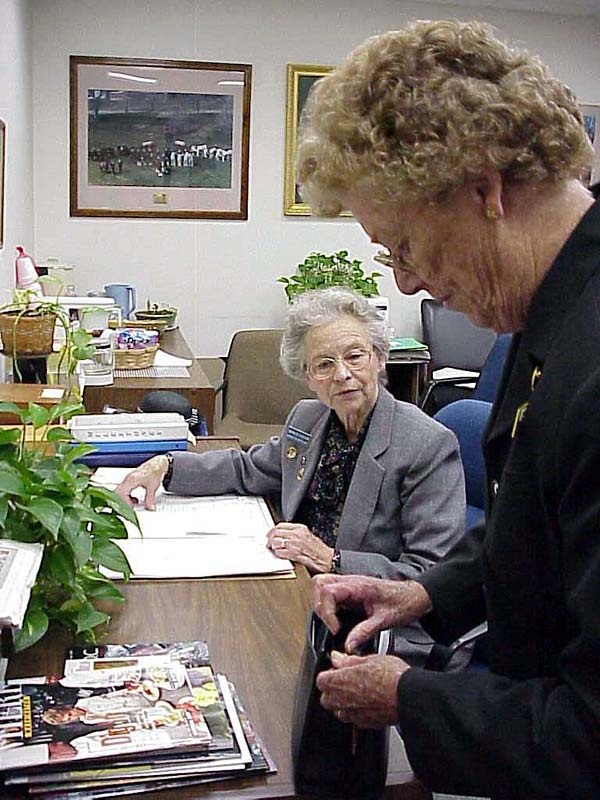Arlington Ladies Provide Comfort at Cemetery Funerals