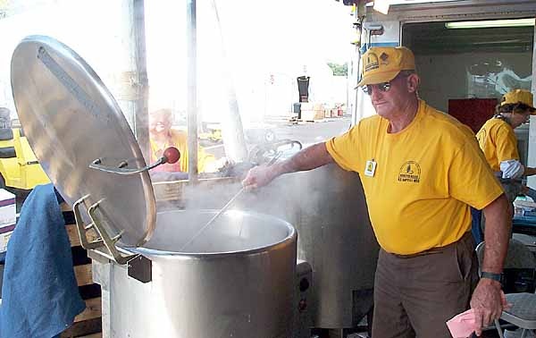 North Carolina Baptist Men Provide Meals at Pentagon Crash Site