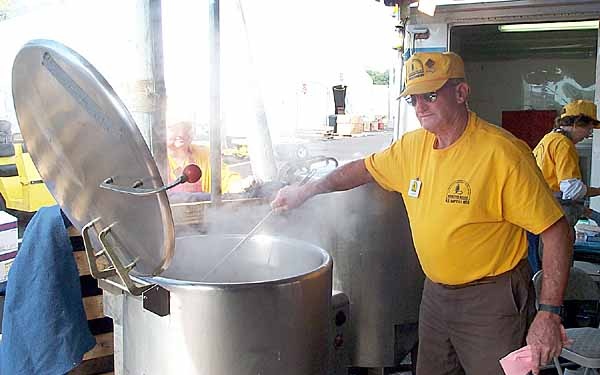 North Carolina Baptist Men Provide Meals at Pentagon Crash Site
