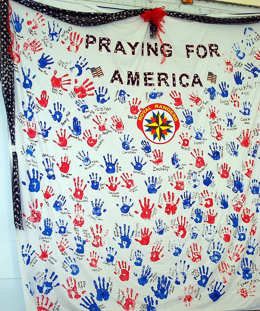 Patriotic Posters Sent to Pentagon Amid Prayers for America