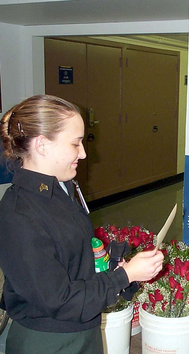 Fallbrook Girls Raise Funds for Pentagon Flowers