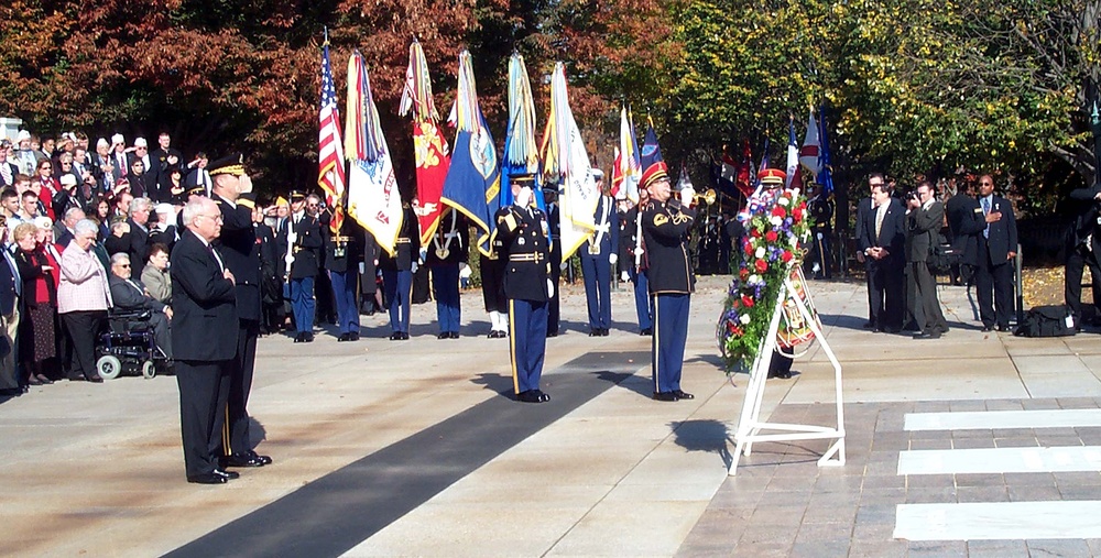 Cheney Honors Veterans at Arlington Ceremony