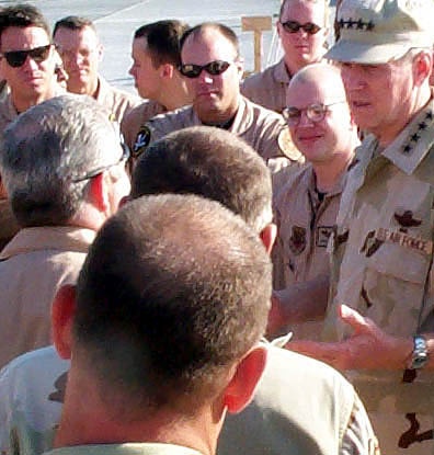 Top U.S. General Visits JSTARS Crew in Qatar