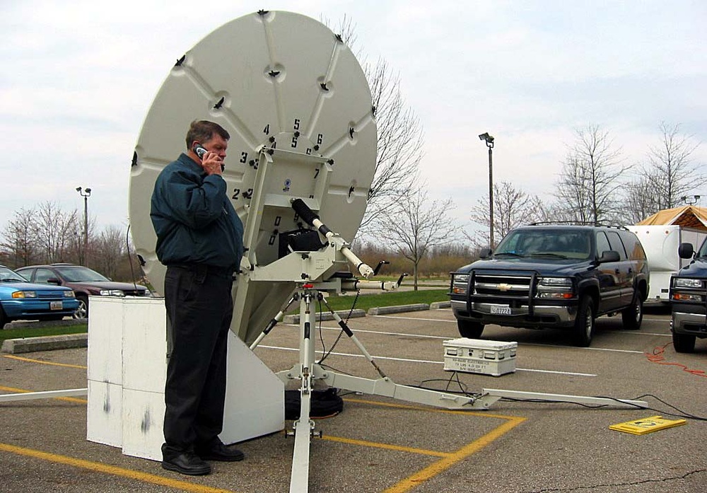 Ohio Emergency Team Establishes Communications at Potential WMD Site