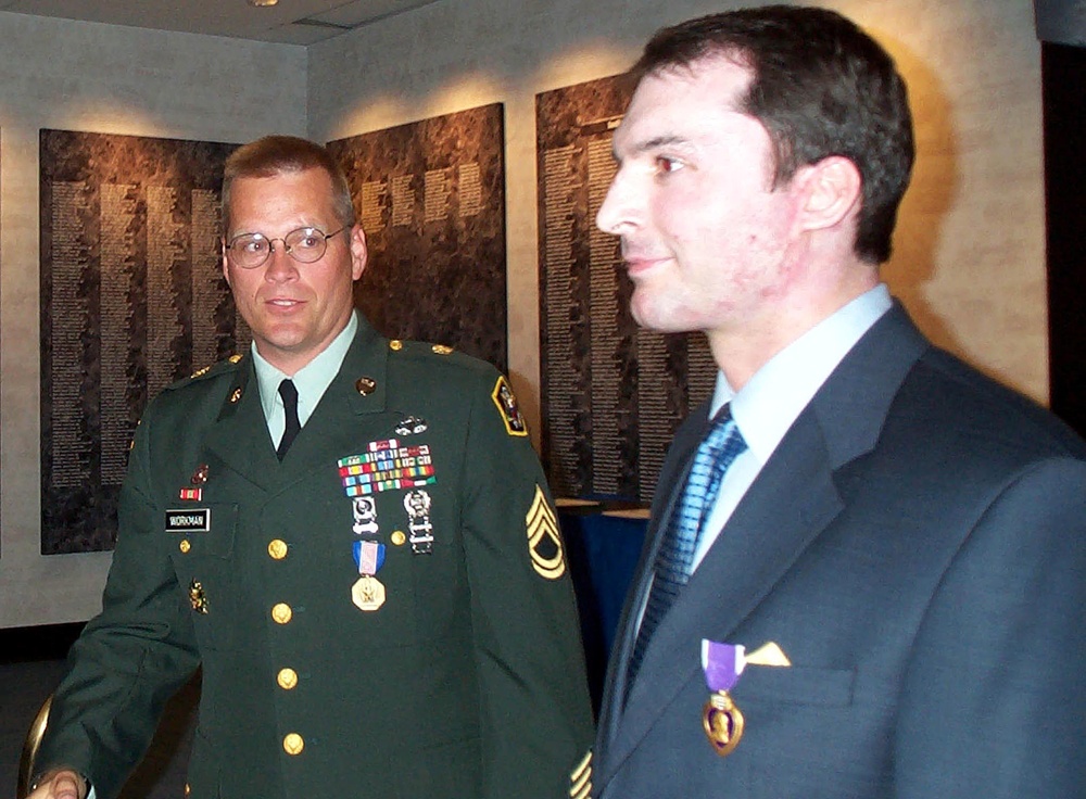 Heroic Soldier Honored for Rescuing Navy Officer on 9/11